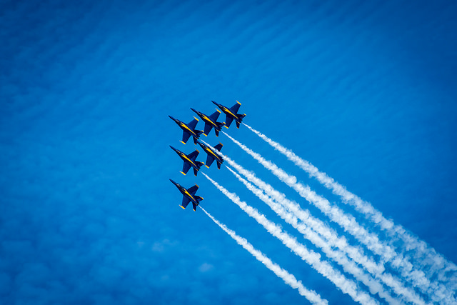 Blue Angels crusing in the sky